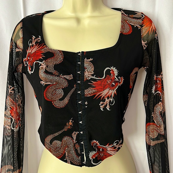 Rebellious Dreamer Sexy Dragon Corset Like Crop Top Shirt **Size M** 🔥🔥 - Picture 3 of 5